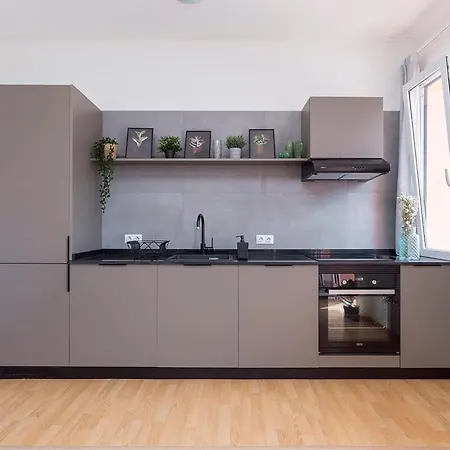 3bd Only For Families In Poblenou Next To The Beach!